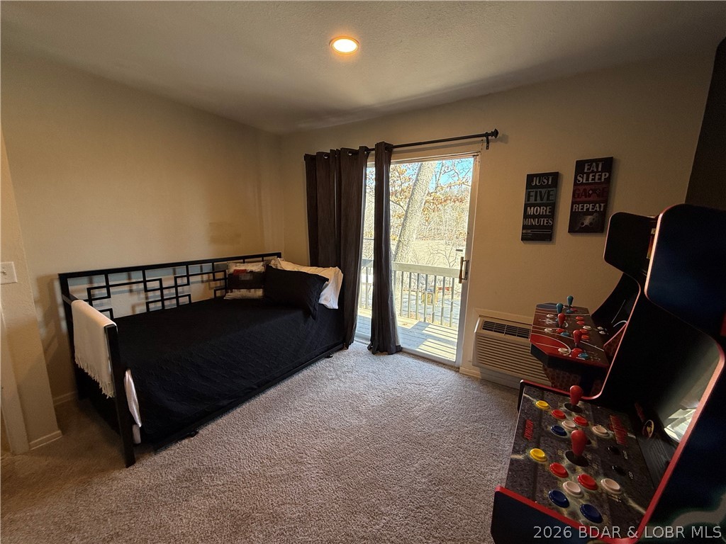 Tan-Tar-A Estates - Residential