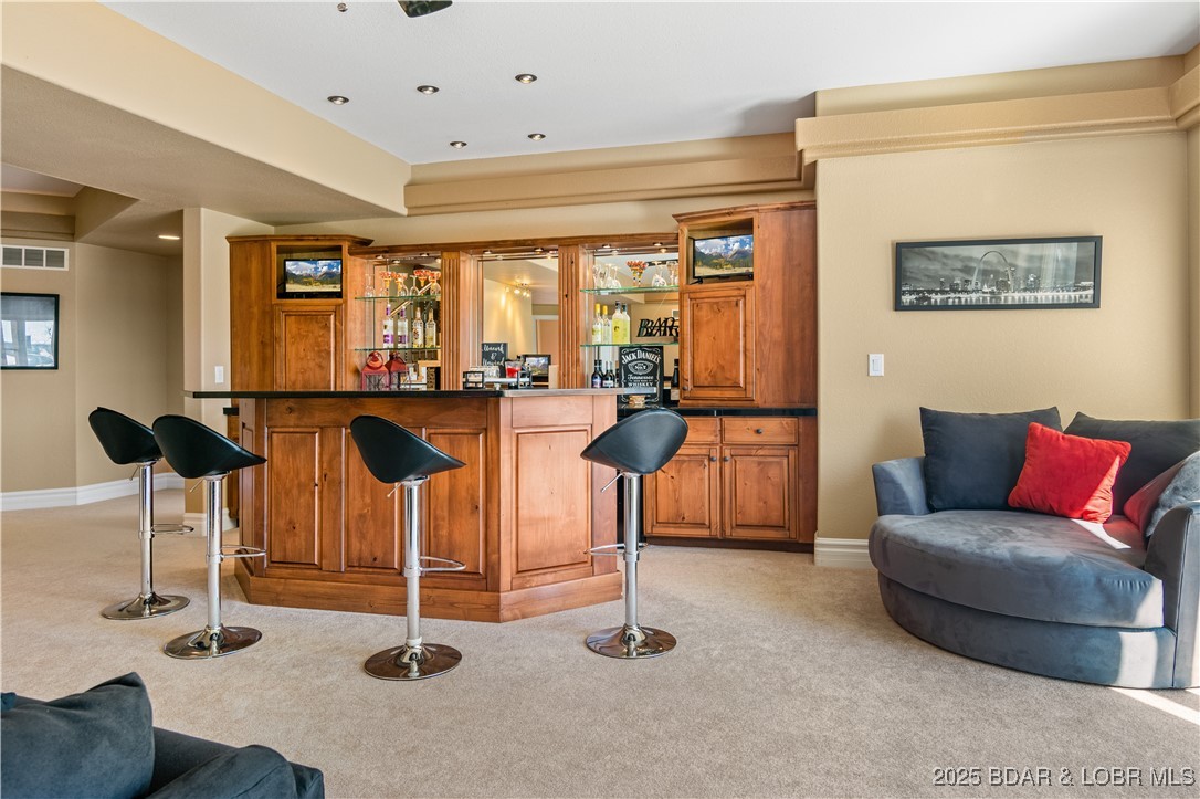 Villages, Missouri 65079, United States, 8 Bedrooms Bedrooms, ,7 BathroomsBathrooms,Residential,Active,83133