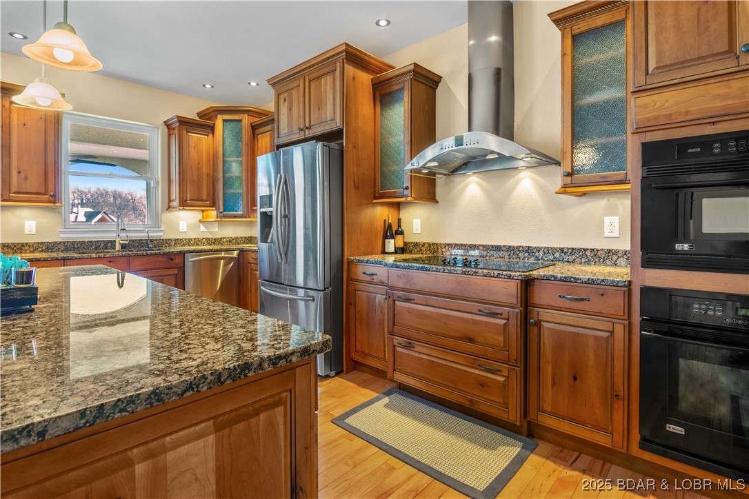 Villages, Missouri 65079, United States, 8 Bedrooms Bedrooms, ,7 BathroomsBathrooms,Residential,Active,83133