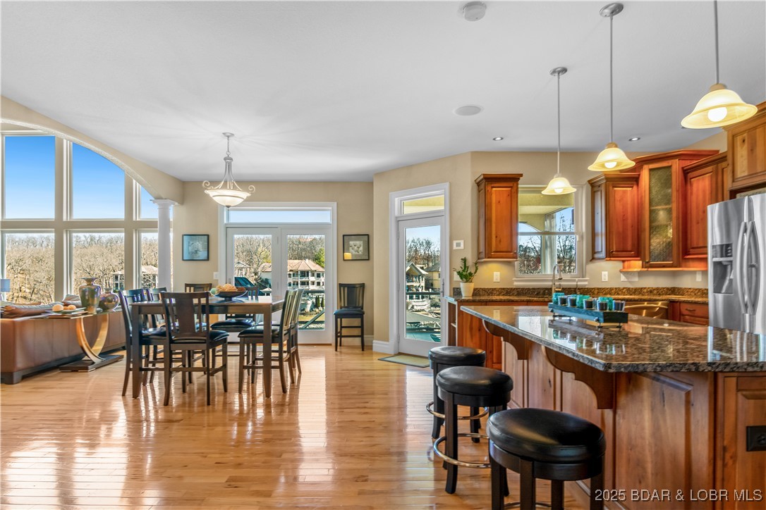 Villages, Missouri 65079, United States, 8 Bedrooms Bedrooms, ,7 BathroomsBathrooms,Residential,Active,83133