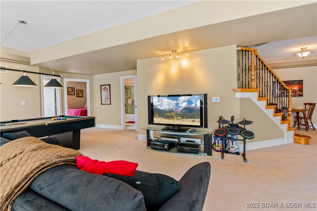 Villages, Missouri 65079, United States, 8 Bedrooms Bedrooms, ,7 BathroomsBathrooms,Residential,Active,83133