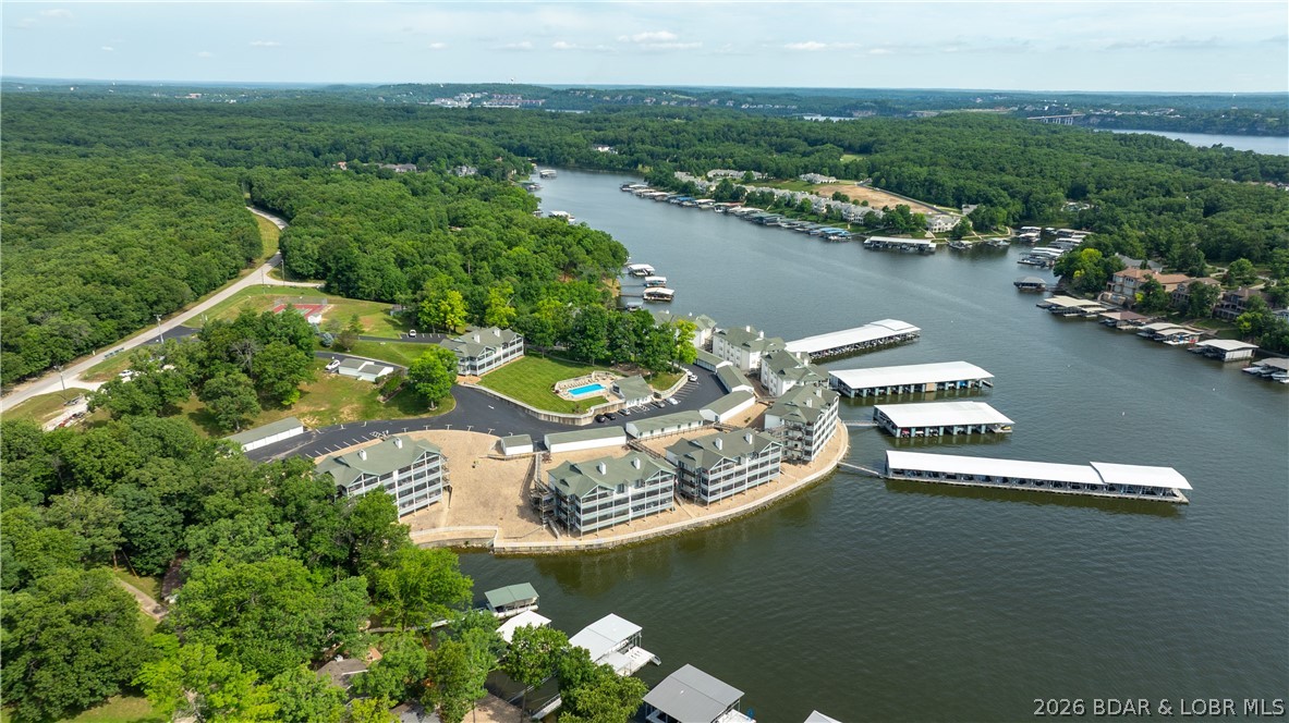 The Evergreens On The Lake - Residential