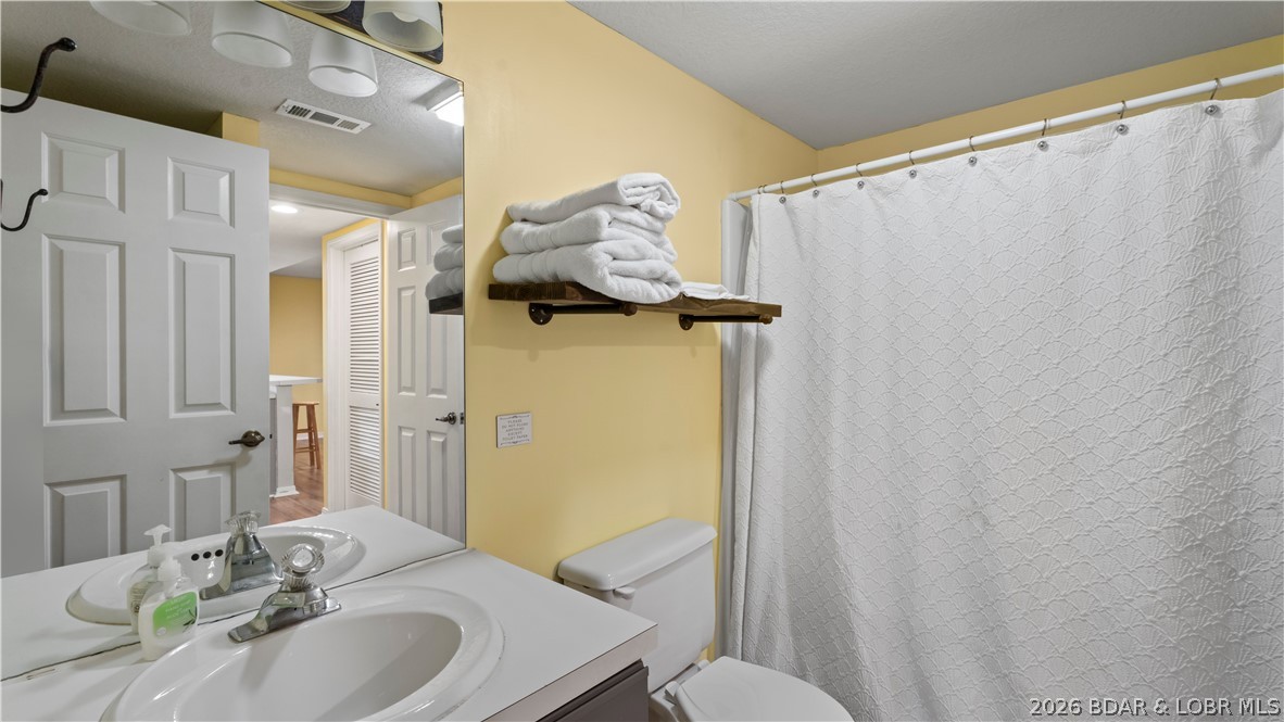 Four Seasons Racqt-Cntry Club - Residential
