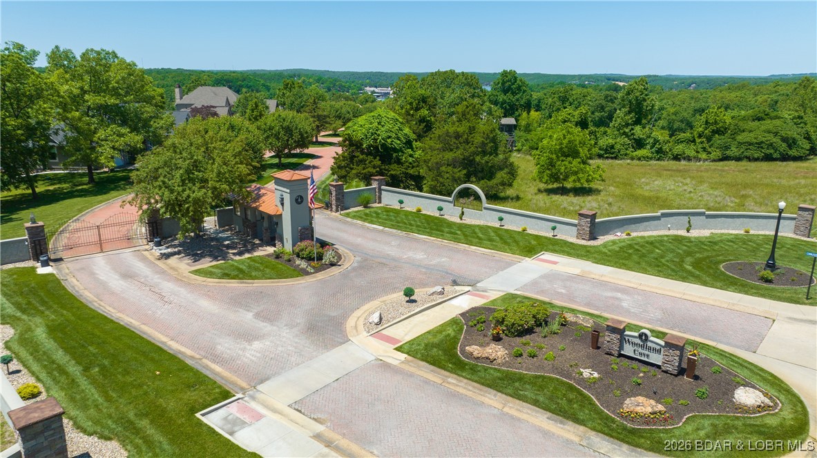 Woodland Cove - Residential