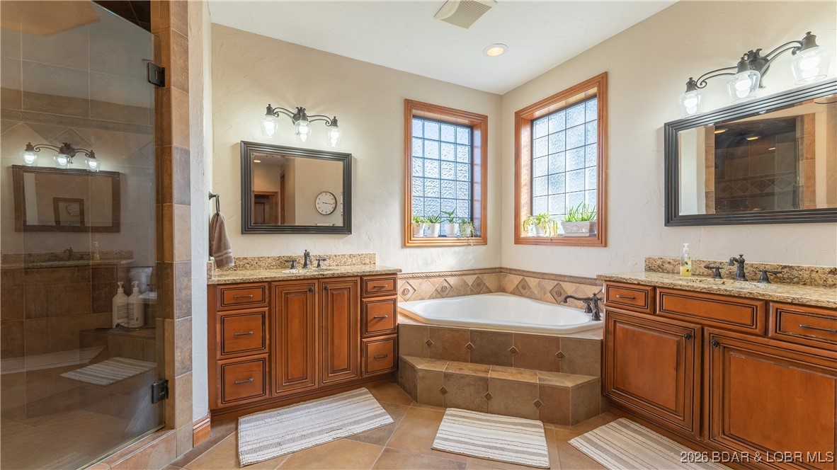 Woodland Cove - Residential