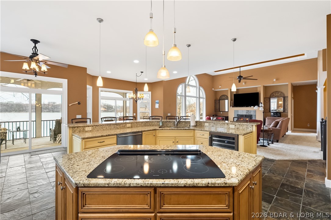 La Riva Est - Residential