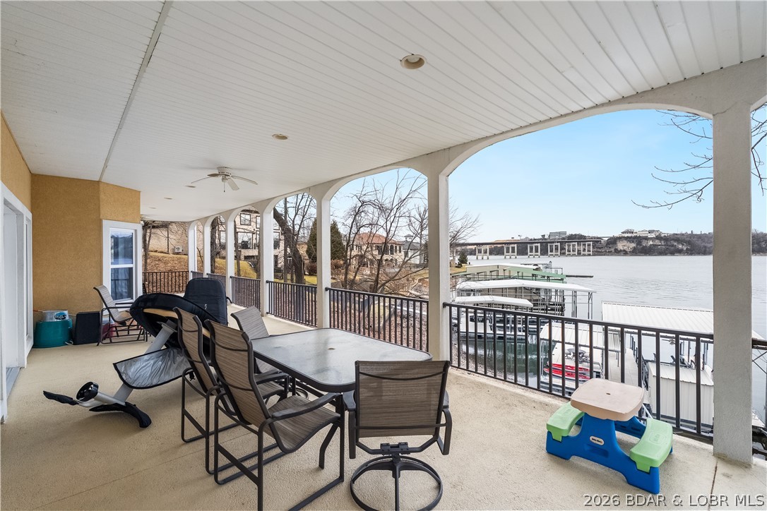 La Riva Est - Residential