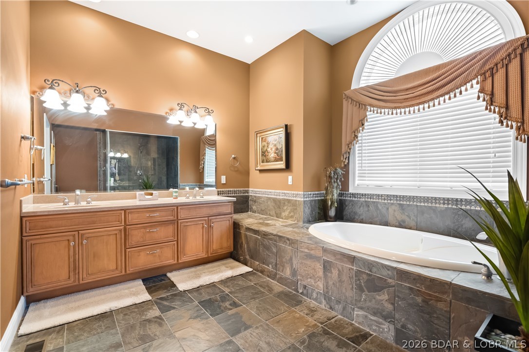 La Riva Est - Residential