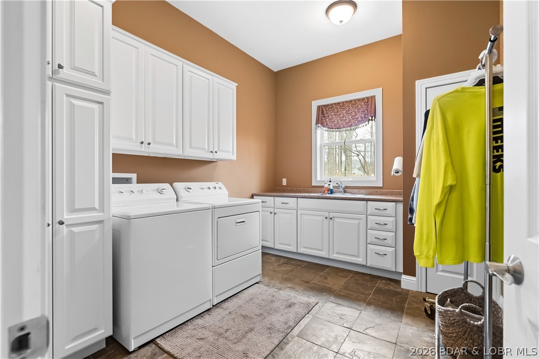 La Riva Est - Residential