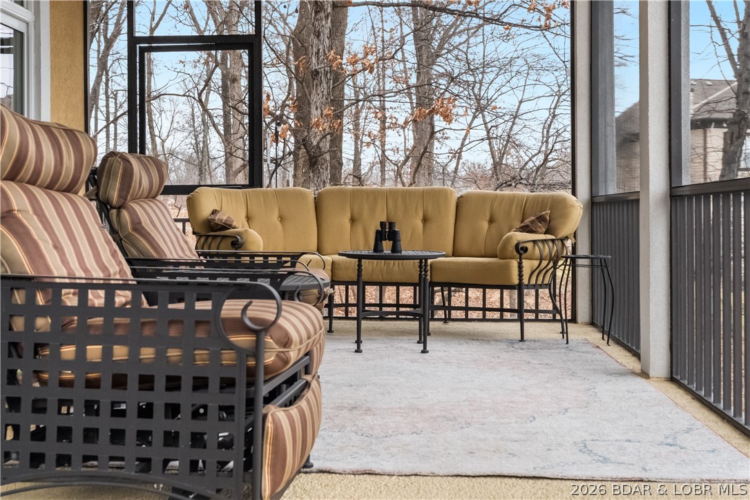 La Riva Est - Residential