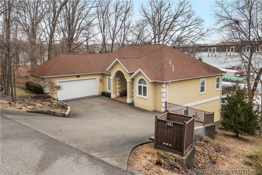 La Riva Est - Residential