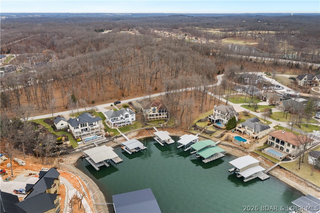 La Riva Est - Residential