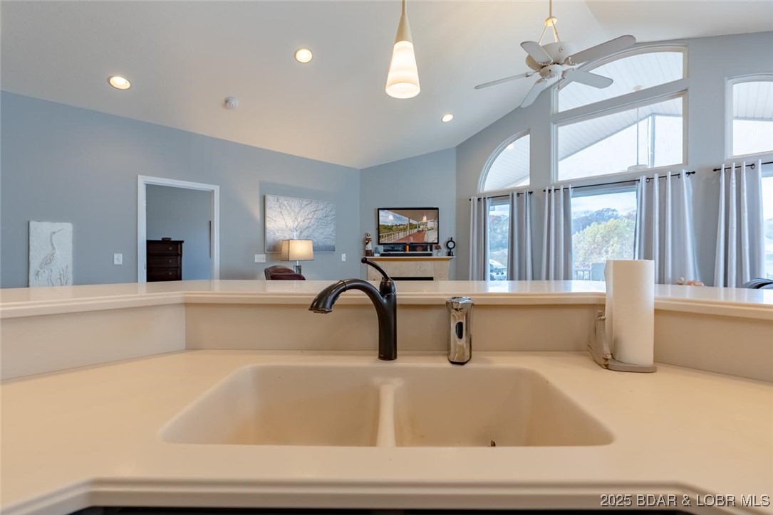 Villas at Grand Glaize - Residential