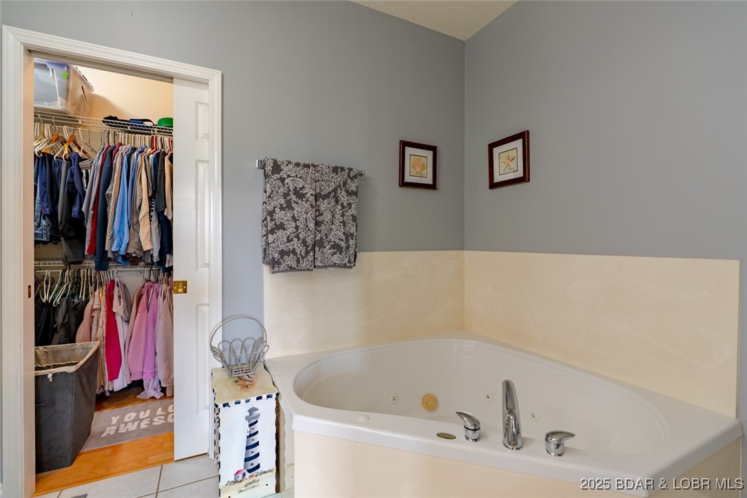 Villas at Grand Glaize - Residential