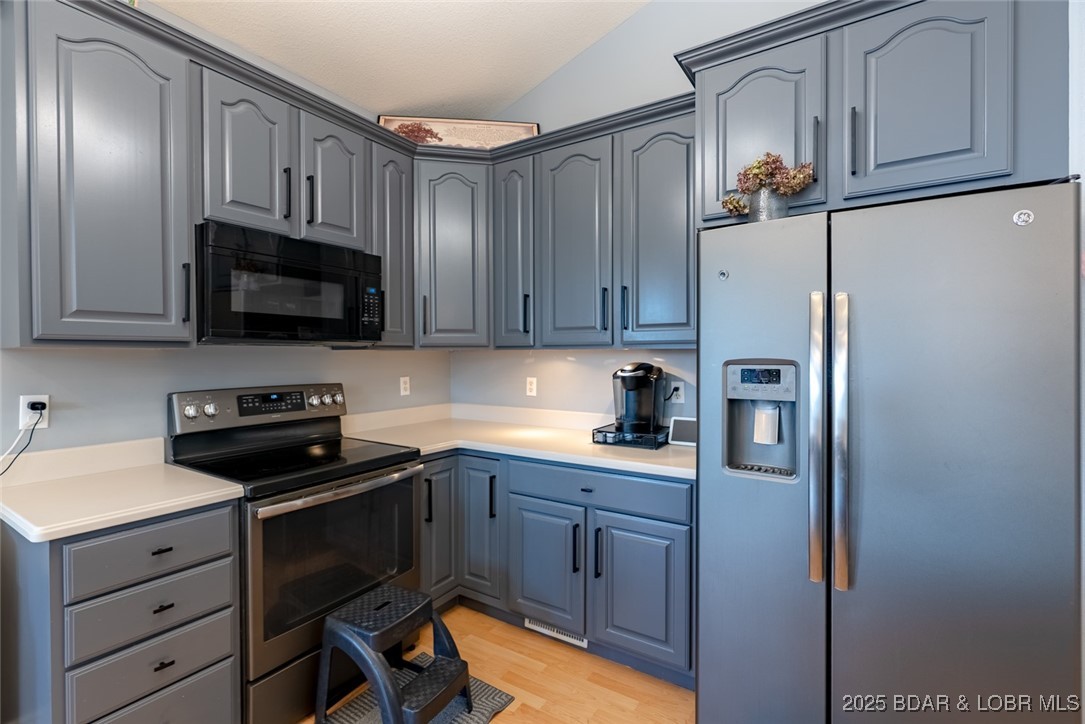 Villas at Grand Glaize - Residential