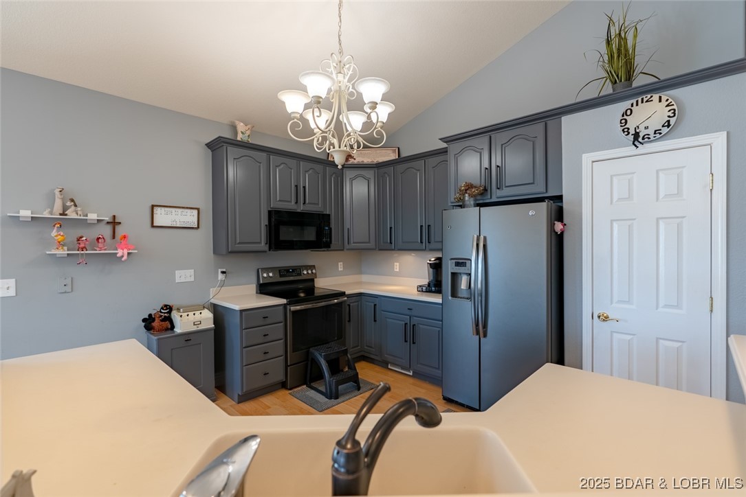 Villas at Grand Glaize - Residential