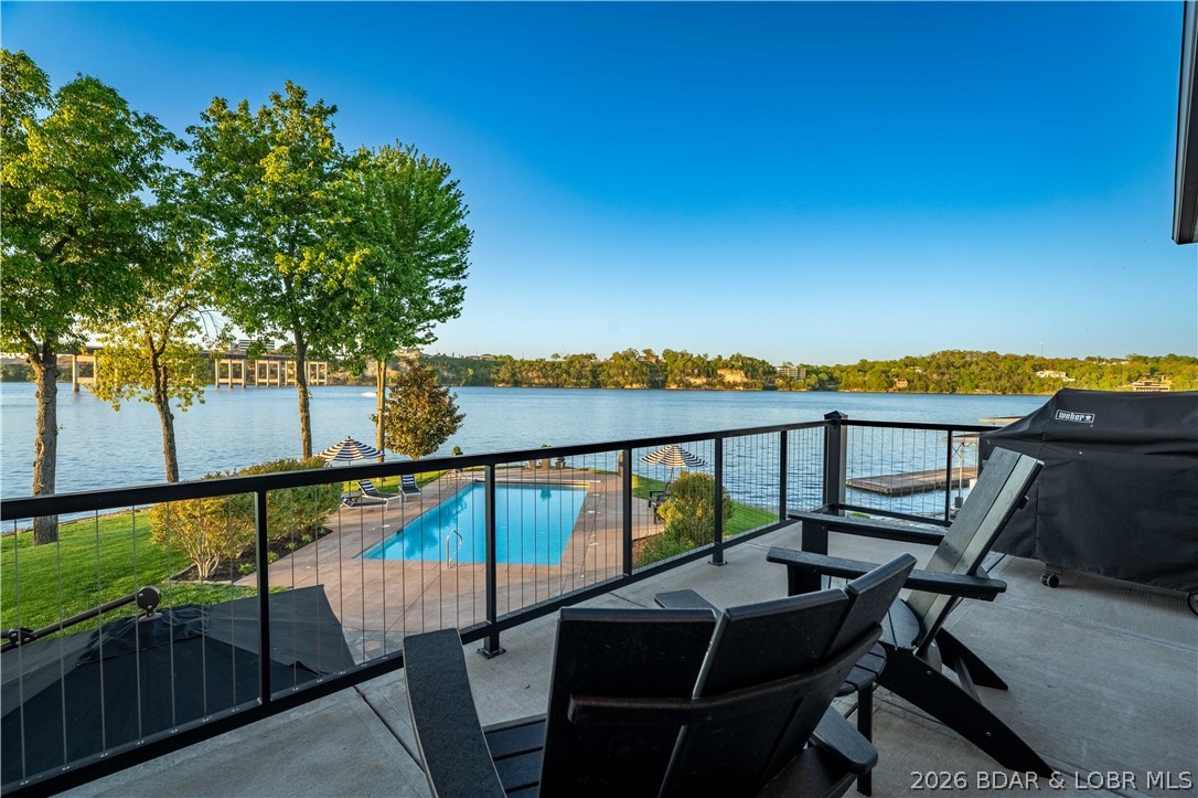 La Riva Est - Residential