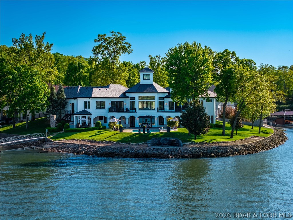 La Riva Est - Residential