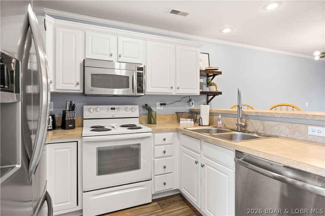 Miramar Condominium - Residential