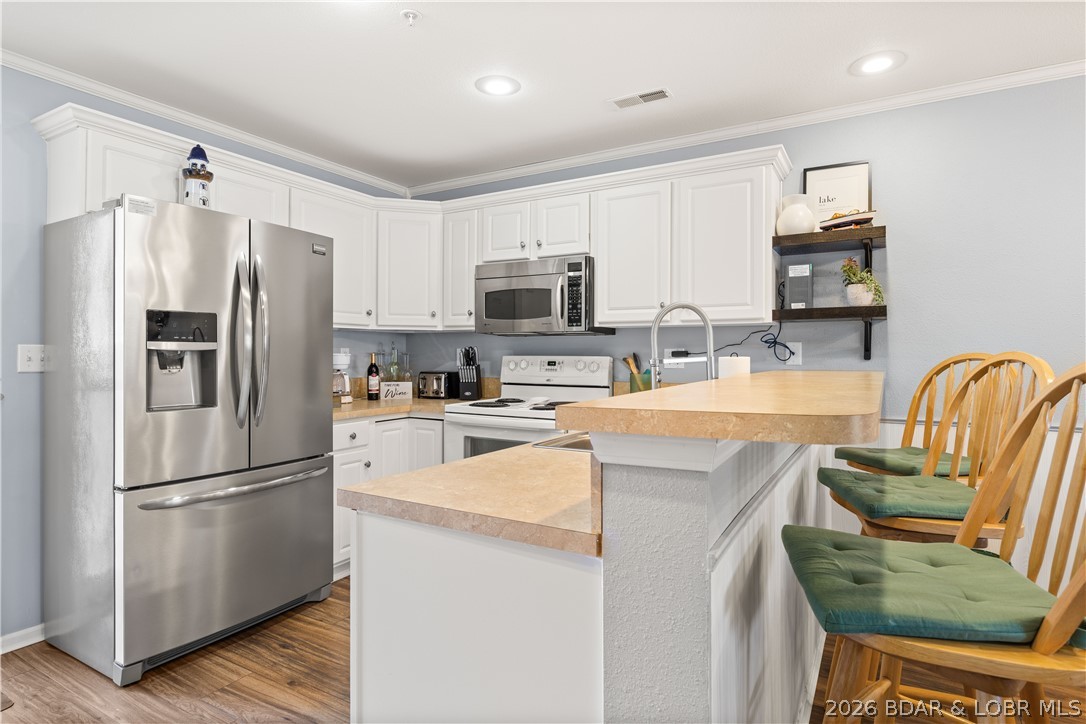 Miramar Condominium - Residential