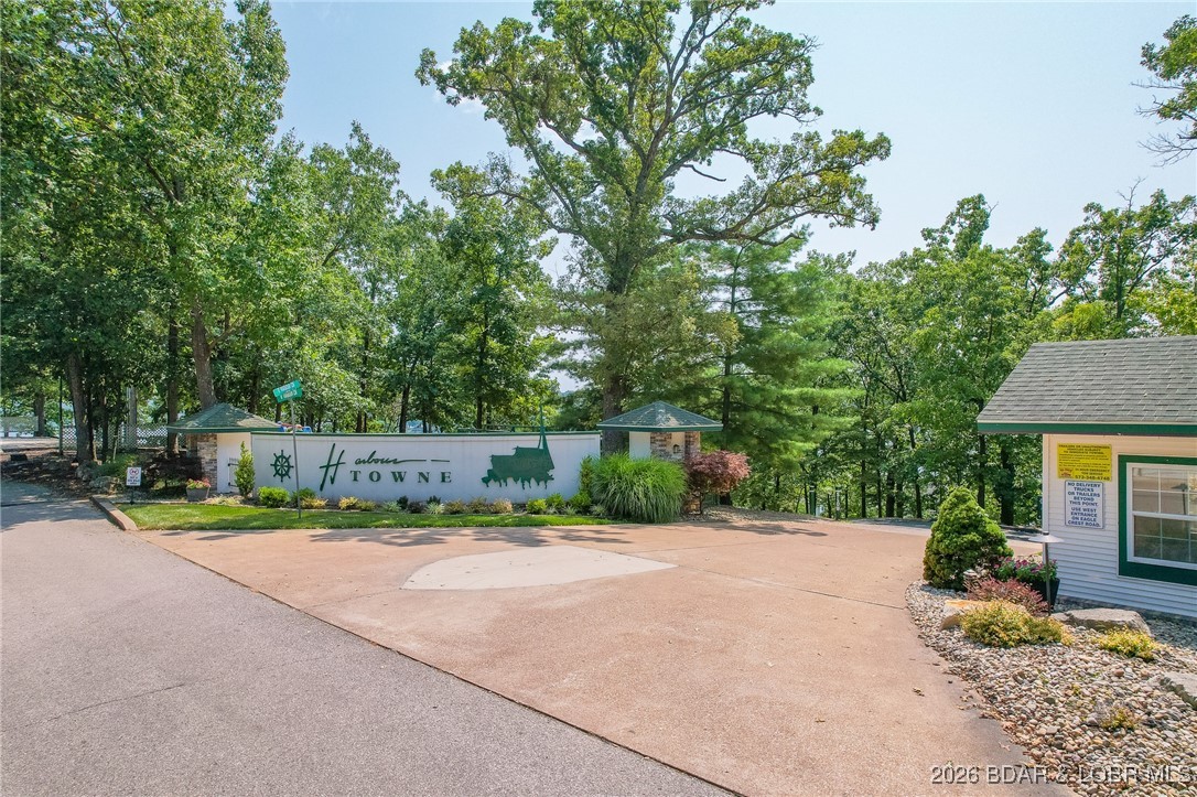 Harbour Towne Condominium - Residential