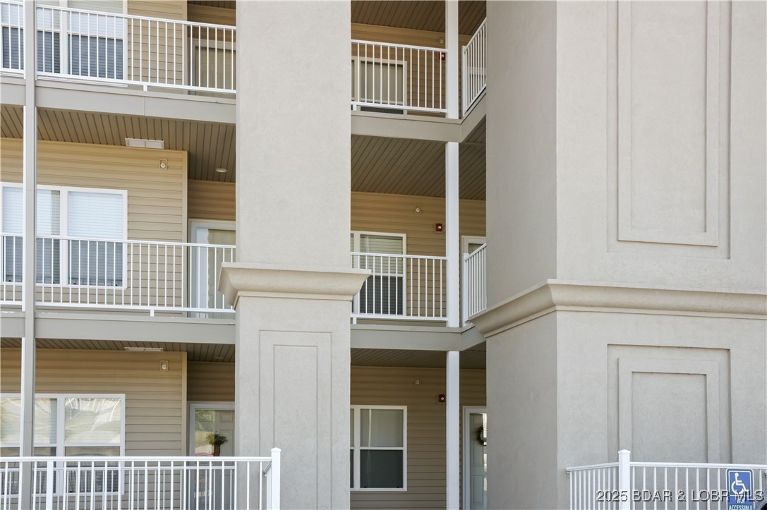 Osage Beach, Missouri 65065, United States, 3 Bedrooms Bedrooms, ,2 BathroomsBathrooms,Residential,Active,198530