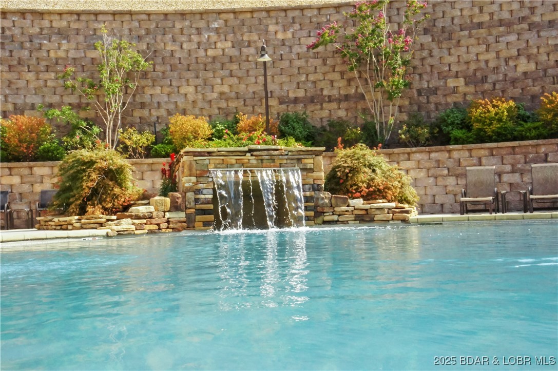 Osage Beach, Missouri 65065, United States, 3 Bedrooms Bedrooms, ,2 BathroomsBathrooms,Residential,Active,198530