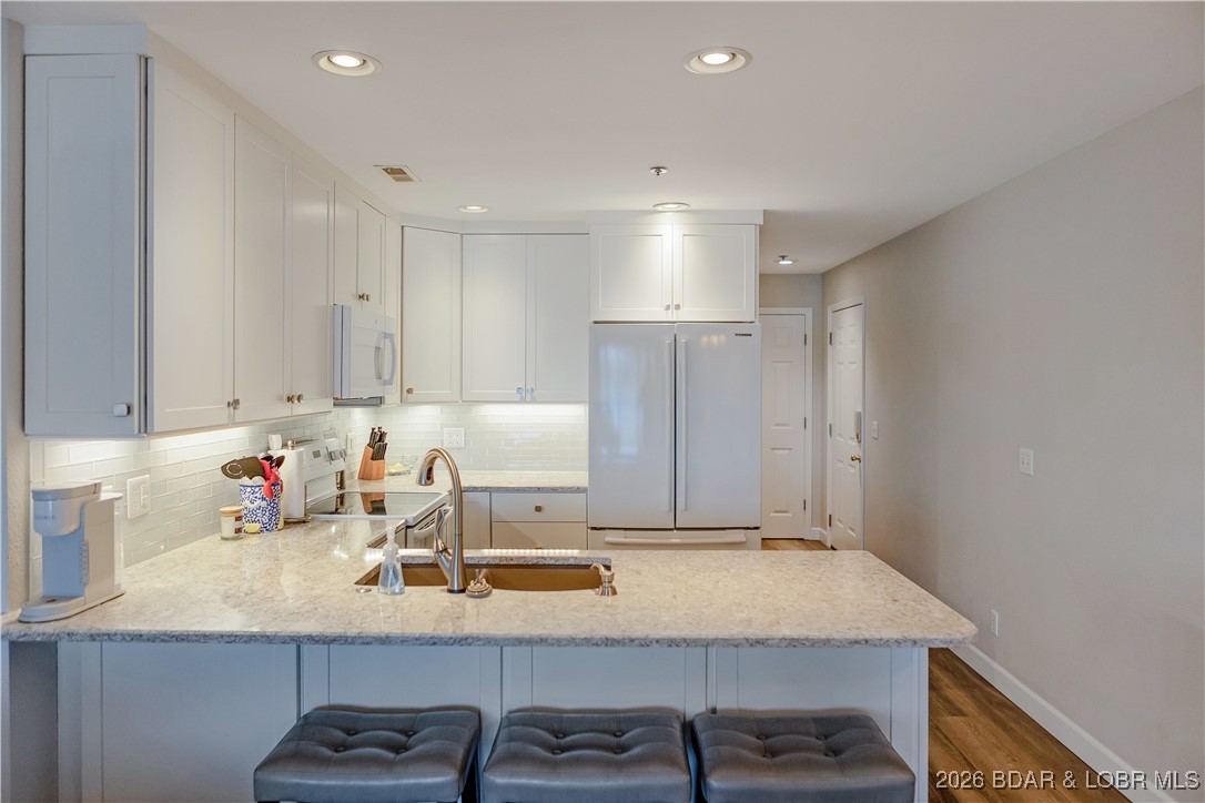 Cedar Glen Condominium - Residential