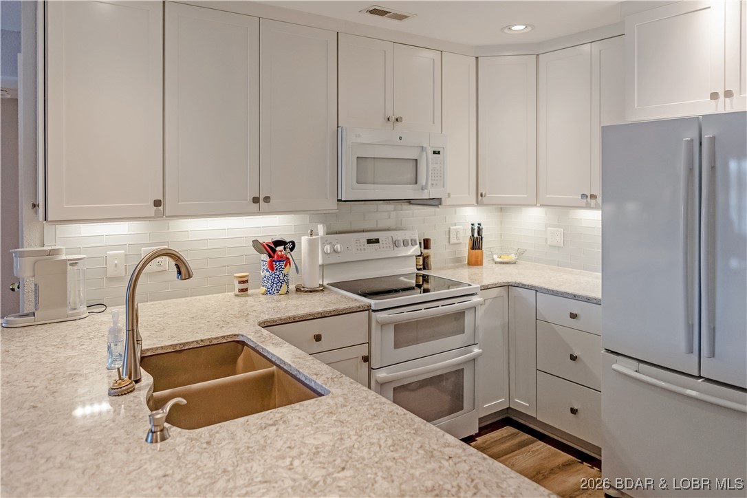 Cedar Glen Condominium - Residential