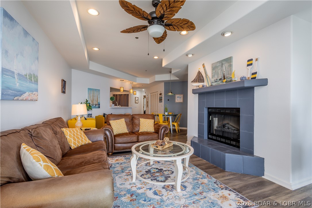 Emerald Bay Condominium - Residential