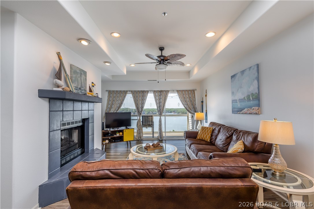 Emerald Bay Condominium - Residential