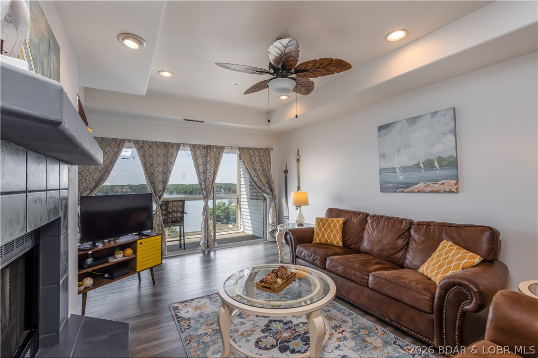 Emerald Bay Condominium - Residential