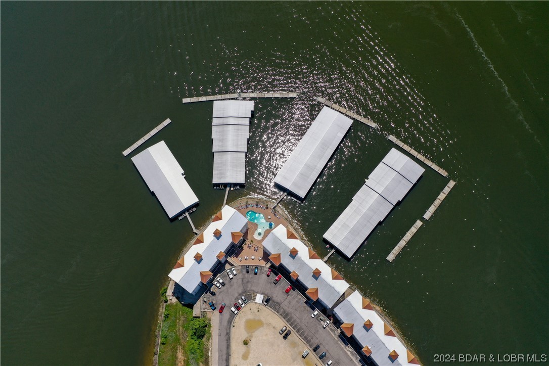 Rocky Mount, Missouri 65072, United States, 3 Bedrooms Bedrooms, ,2 BathroomsBathrooms,Residential,Contingent,64902