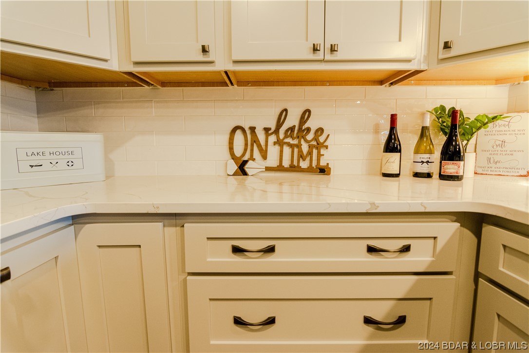 Rocky Mount, Missouri 65072, United States, 3 Bedrooms Bedrooms, ,2 BathroomsBathrooms,Residential,Contingent,64902