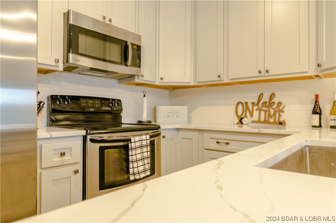 Rocky Mount, Missouri 65072, United States, 3 Bedrooms Bedrooms, ,2 BathroomsBathrooms,Residential,Contingent,64902