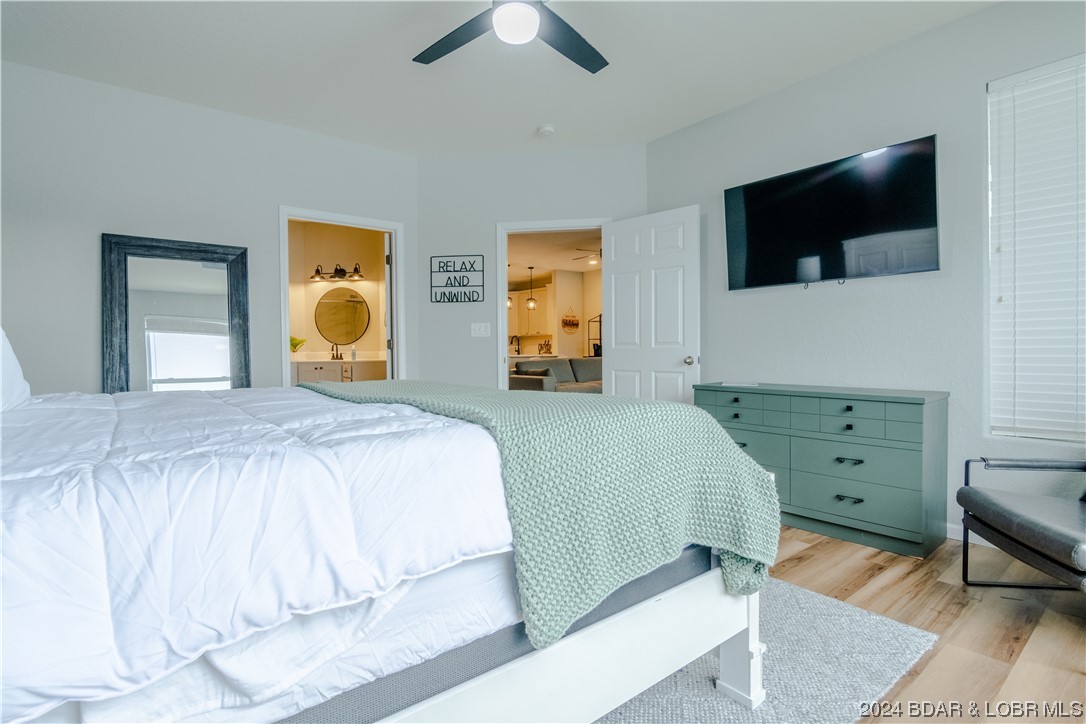 Rocky Mount, Missouri 65072, United States, 3 Bedrooms Bedrooms, ,2 BathroomsBathrooms,Residential,Contingent,64902