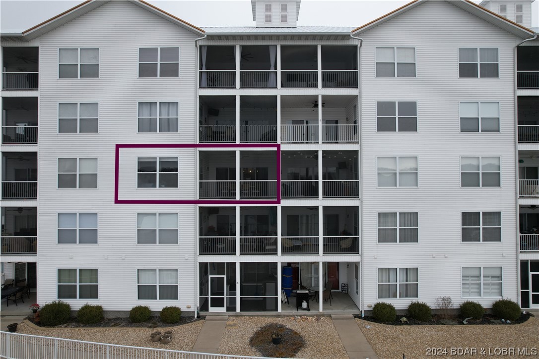 Rocky Mount, Missouri 65072, United States, 3 Bedrooms Bedrooms, ,2 BathroomsBathrooms,Residential,Contingent,64902