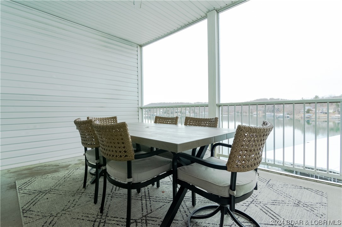 Rocky Mount, Missouri 65072, United States, 3 Bedrooms Bedrooms, ,2 BathroomsBathrooms,Residential,Contingent,64902