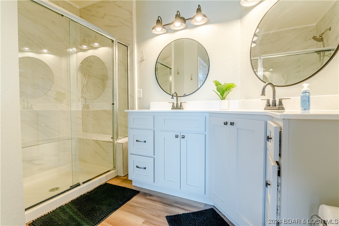 Rocky Mount, Missouri 65072, United States, 3 Bedrooms Bedrooms, ,2 BathroomsBathrooms,Residential,Contingent,64902