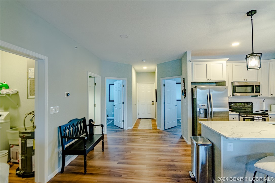 Rocky Mount, Missouri 65072, United States, 3 Bedrooms Bedrooms, ,2 BathroomsBathrooms,Residential,Contingent,64902