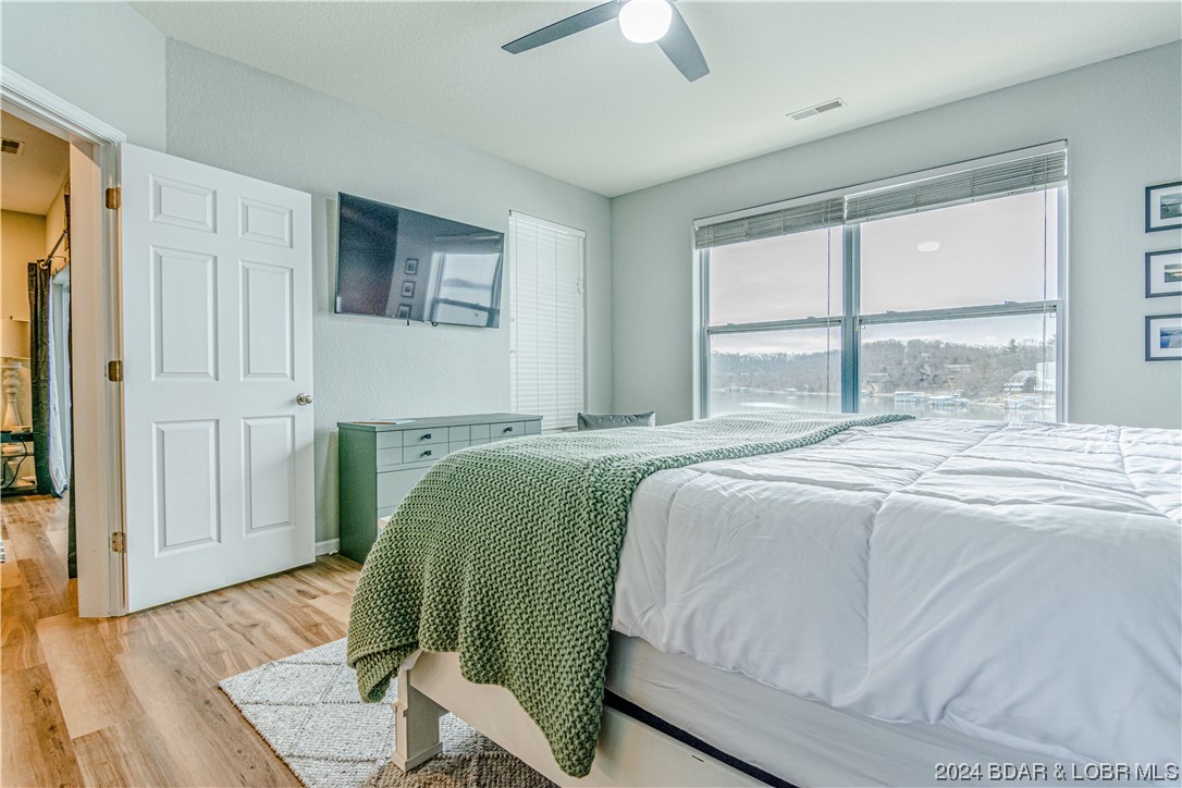 Rocky Mount, Missouri 65072, United States, 3 Bedrooms Bedrooms, ,2 BathroomsBathrooms,Residential,Contingent,64902