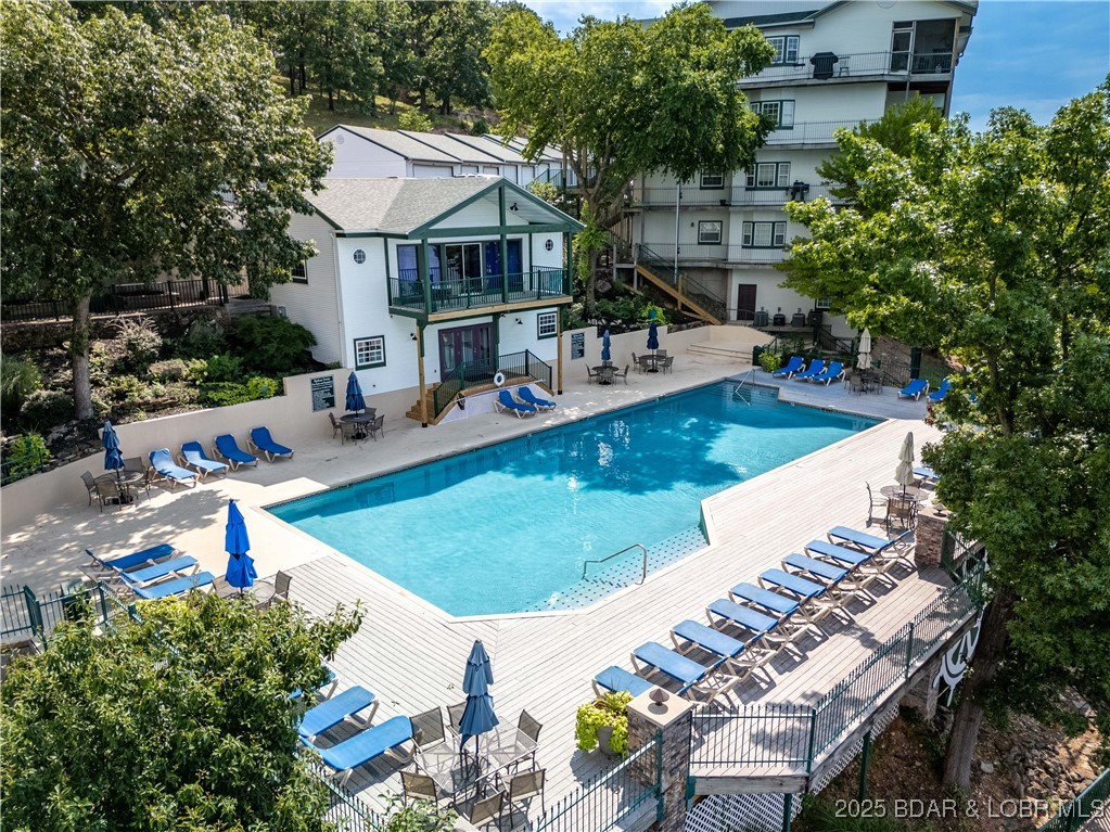 Harbour Towne Condominium - Residential