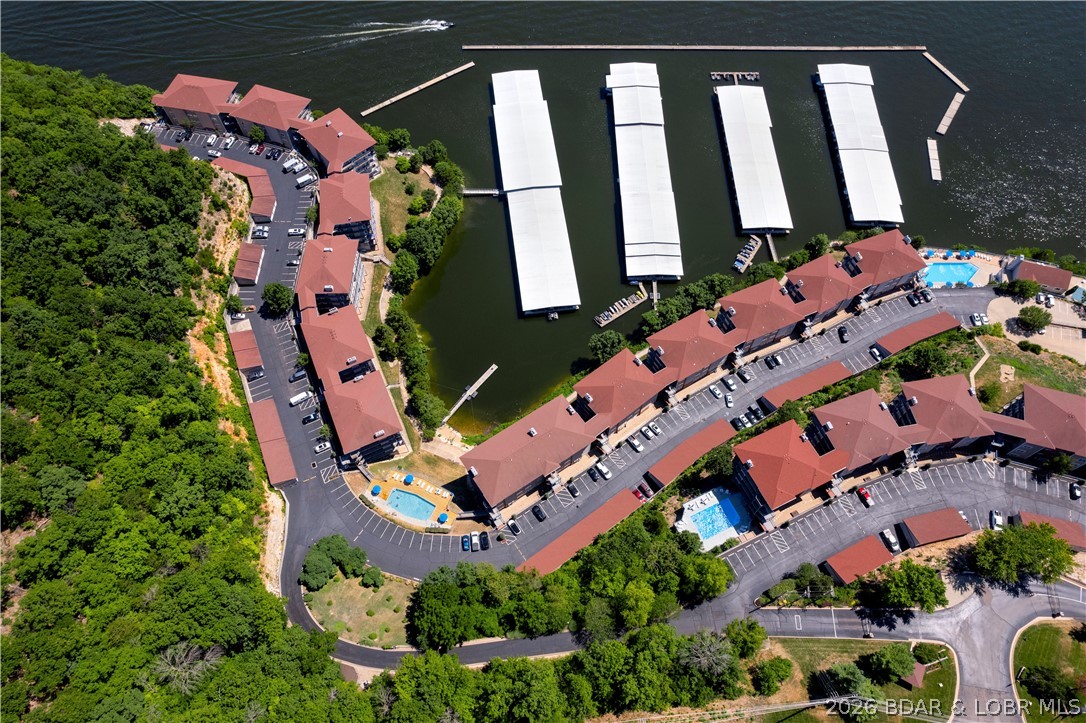 Palisades Condominium - Residential