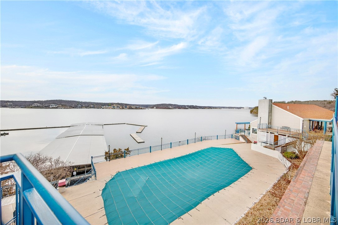 Palisades Condominium - Residential