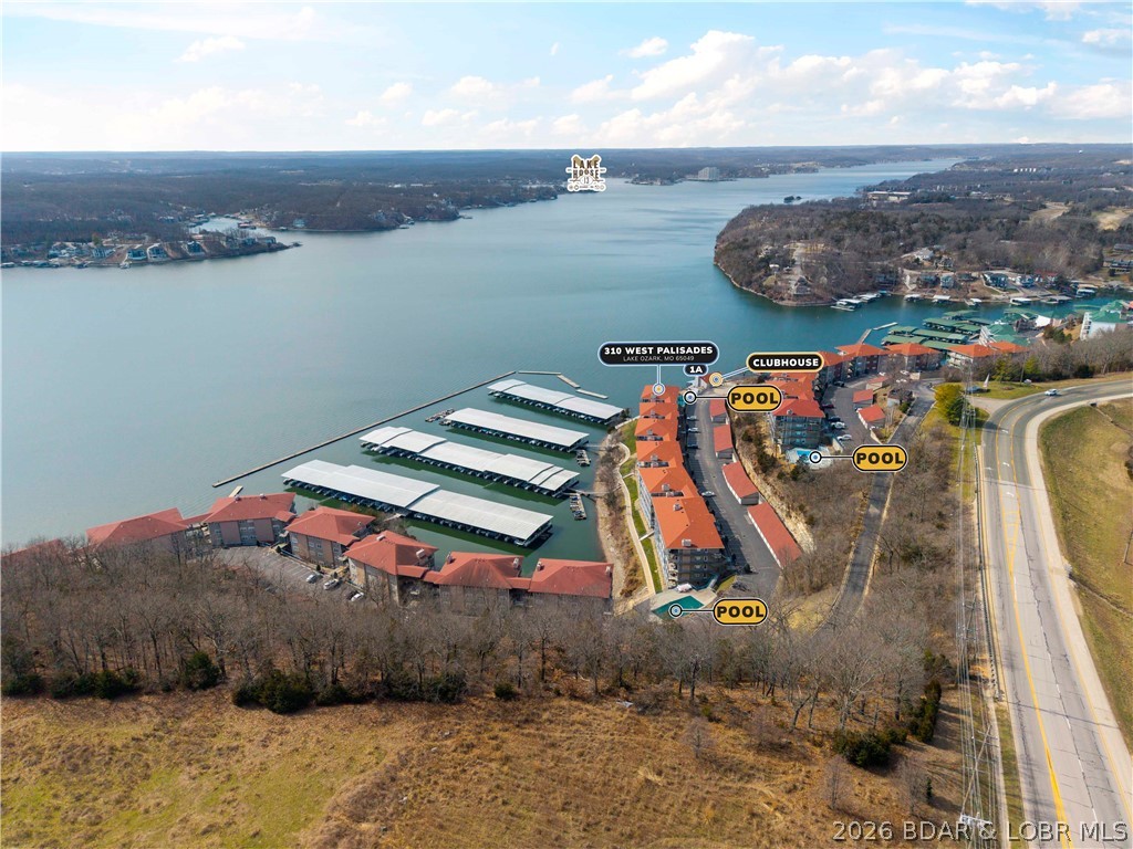 Palisades Condominium - Residential