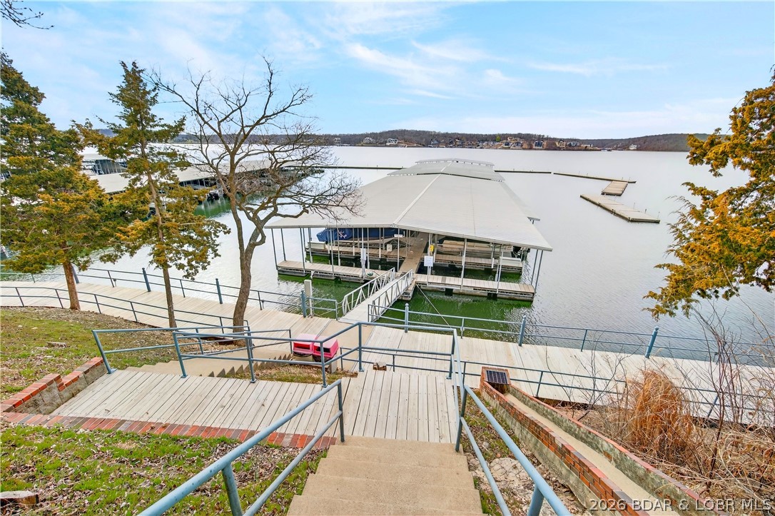 Palisades Condominium - Residential