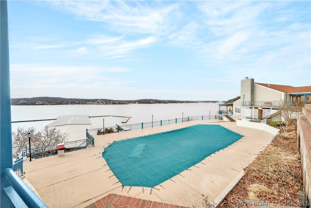 Palisades Condominium - Residential