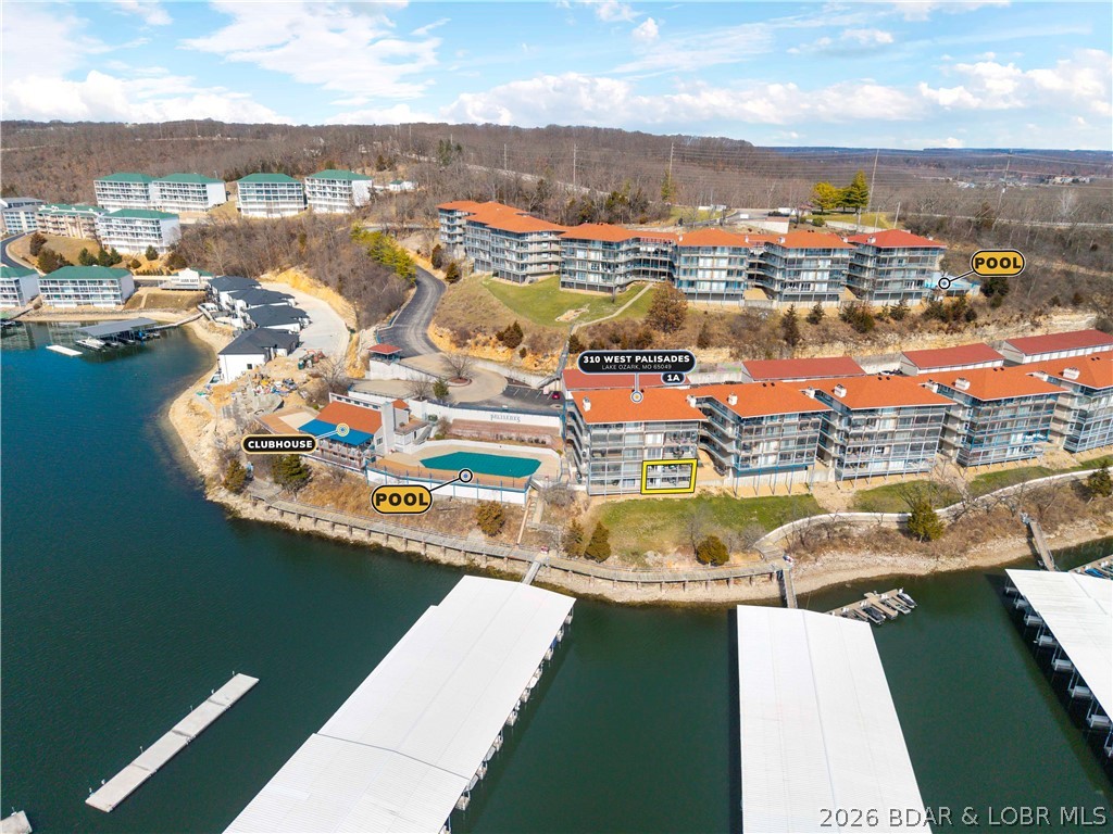 Palisades Condominium - Residential