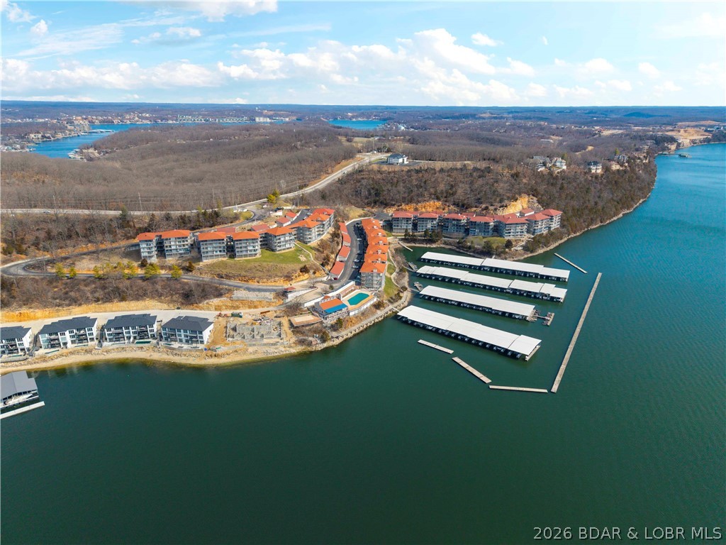 Palisades Condominium - Residential