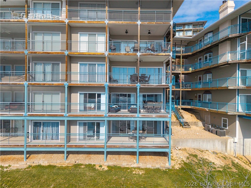 Palisades Condominium - Residential